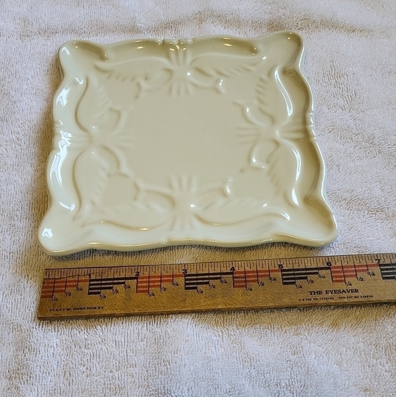 California Pantry, Embossed Square, Candle holder/trivet, Cream. - Picture 4 of 4